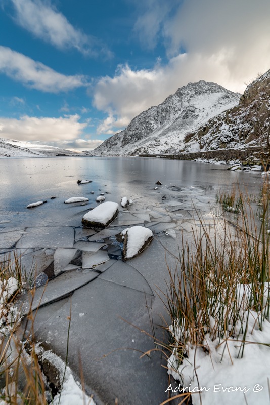 snowdonia_lake_ogwen_snow_landscape_wales_Adrian Evans_002102017
